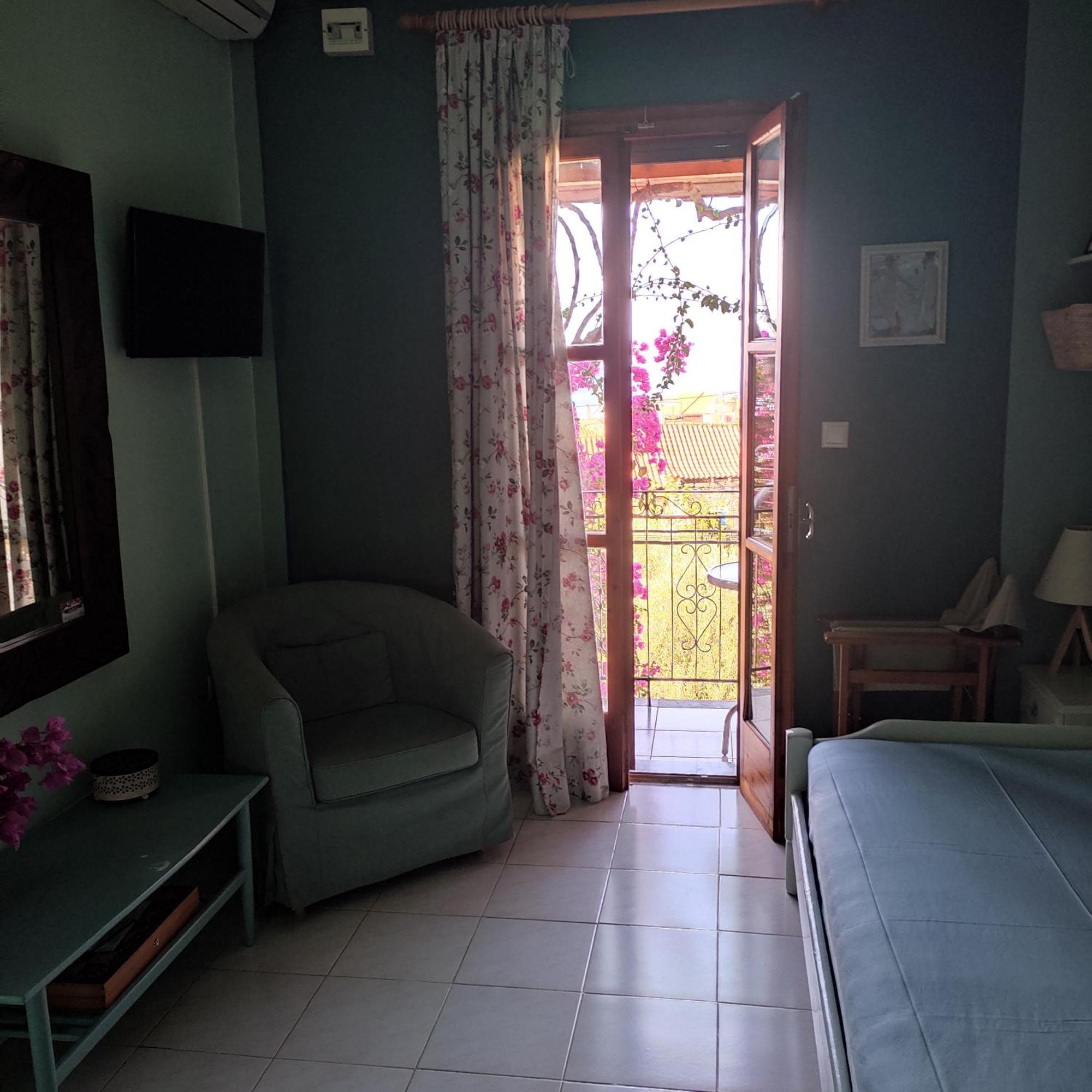 Iliolithos Rooms Kardamyli Zewnętrze zdjęcie